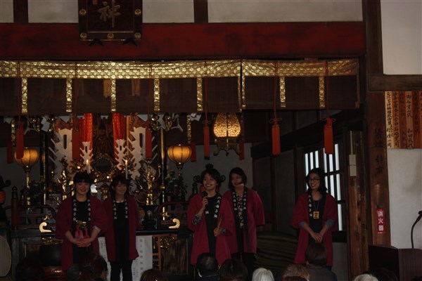 自己紹介や曲の説明