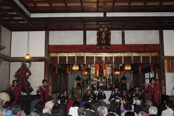 三味線とお囃子の合奏