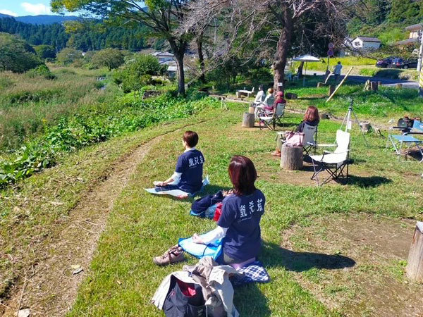 瞑想中