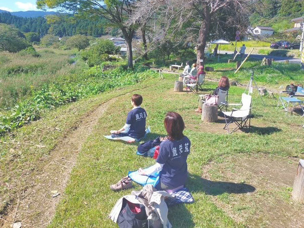 瞑想中