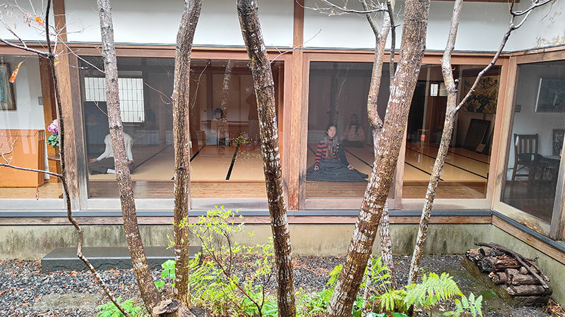 瞑想会の様子