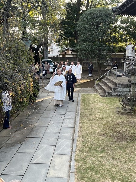 日久上人廟から瑞門へ向かう