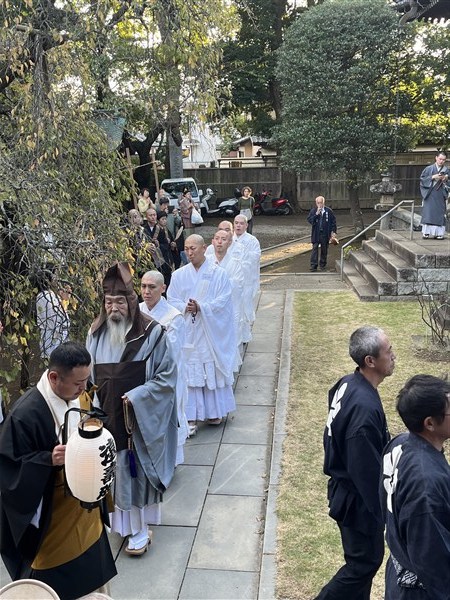 日久上人廟から瑞門へ向かう