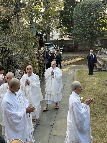 日久上人廟から瑞門へ向かう
