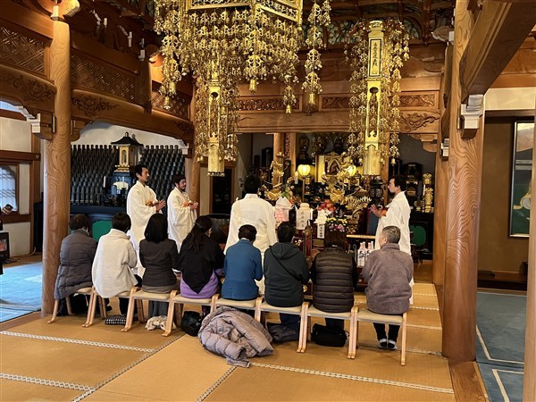 満行僧による特別加持