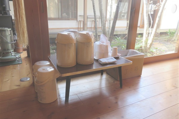 暖かいお茶も準備